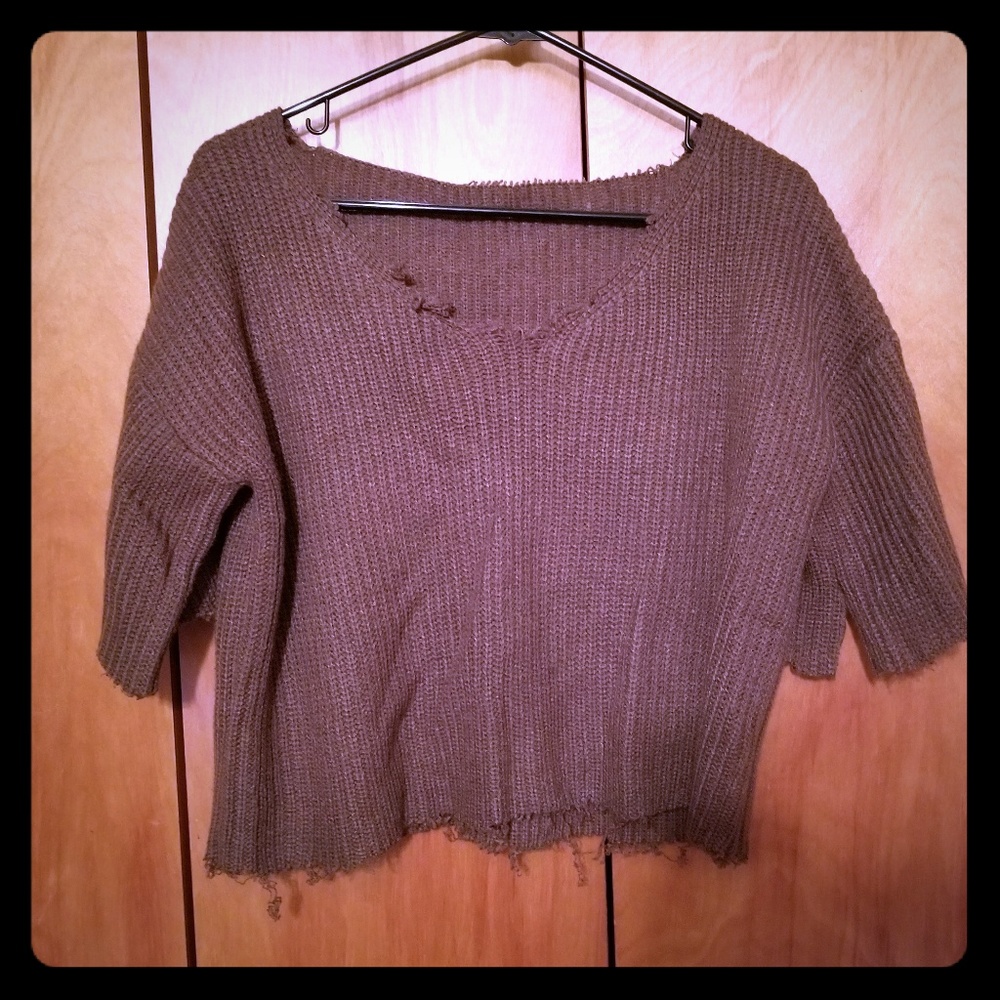 Short Sleeve Raw Edge Sweater